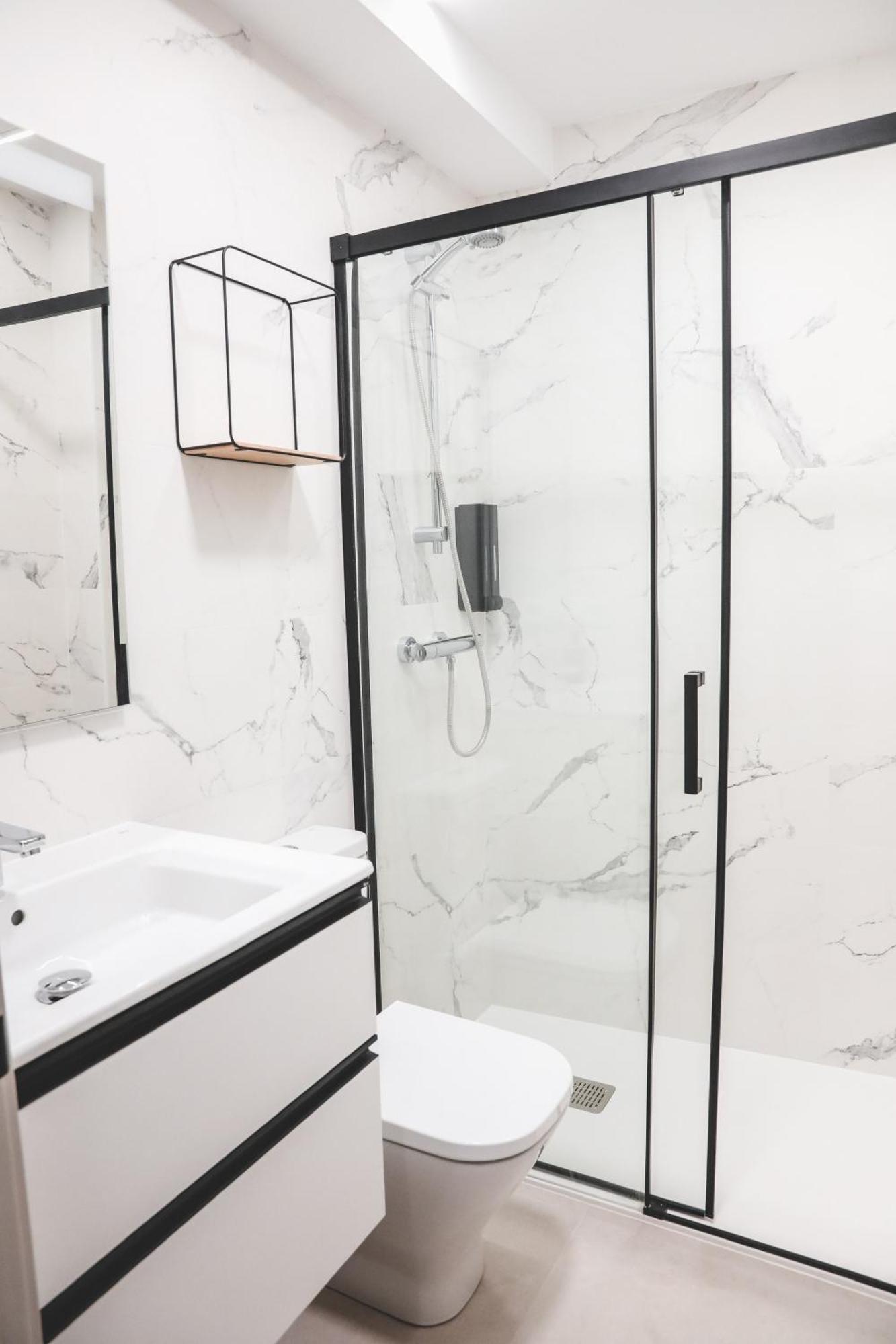 Casa San Juan - Habitaciones Privadas โลโกรโญ ภายนอก รูปภาพ