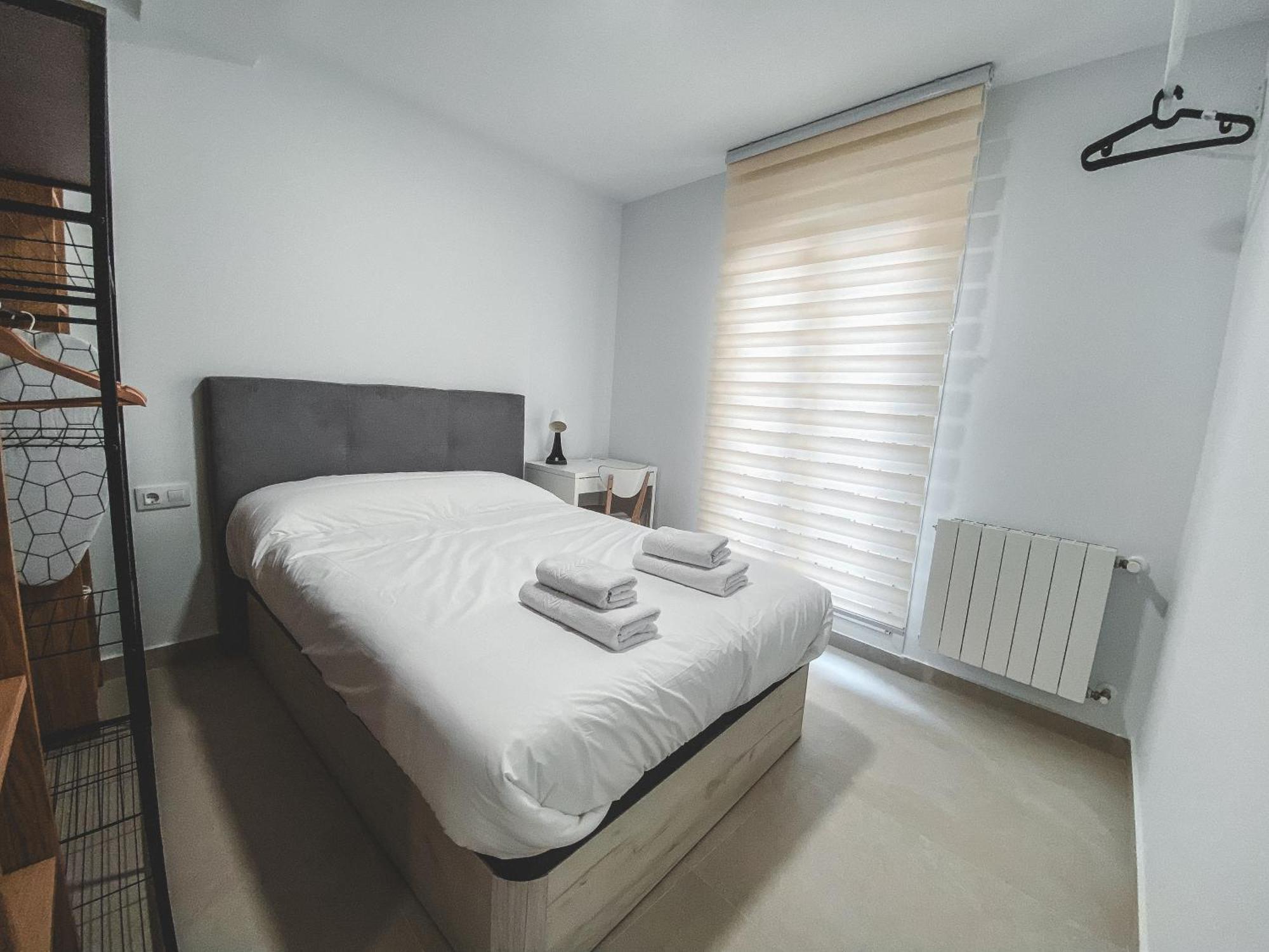 Casa San Juan - Habitaciones Privadas โลโกรโญ ภายนอก รูปภาพ